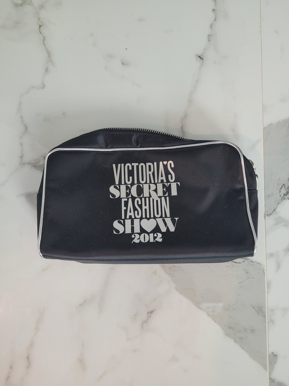 Victoria's Secret Black Cosmetic Pouch. 2012 Fashion Show. With Brushes